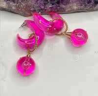 Vintage New Old Stock pink Acrylic Hoop Gold Tone Statement Earrings