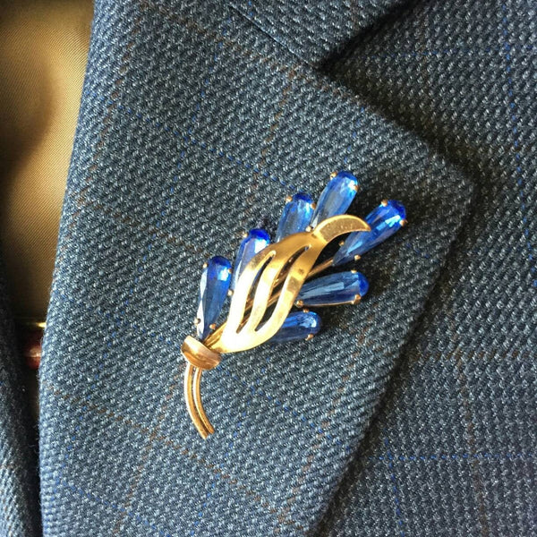 Pretty Vintage Floral Leaf Bouquet Blue rhinestone Brooch Pin Gold tone C Clasp scarf lapel unsigned hat adornment Victorian inspired