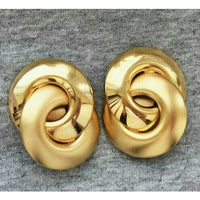 Vintage 1980s Designer Quality Earrings shiny gold tone Figure 8 Runway Couture Style chunky clip on massive big bold statement jewelry