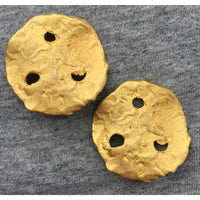CHIC! ETRUSCAN Brutalist Round Coin  EARRINGS Textured Matte Gold Tone Bold Chunky clip on Couture Style designer Quality Runway 80s rare!