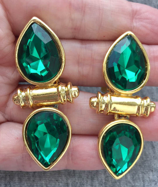 VTG Green teardrop clip on earrings