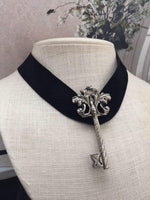 Vtg Zentall Skeleton Key Brooch Necklace